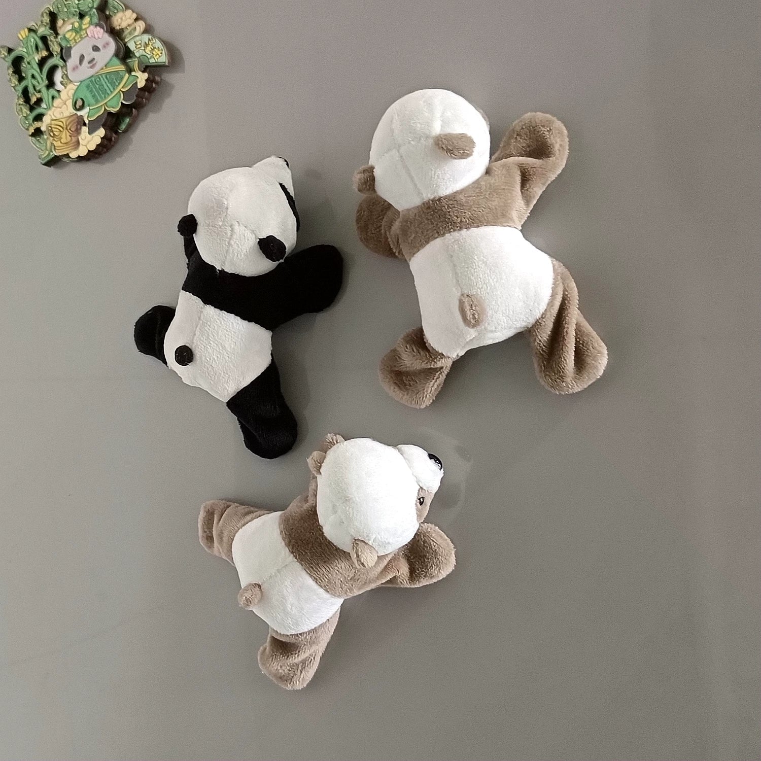 The "Lazy Hanger" Magnetic Plush Panda – 3D Fuzzy Fridge Magnet & Decor (12cm)