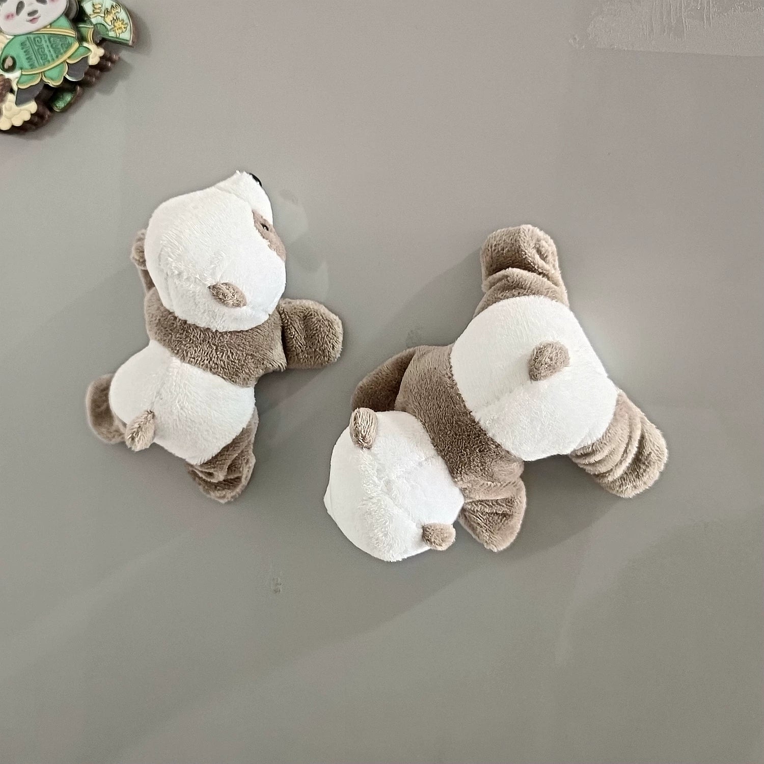 The "Lazy Hanger" Magnetic Plush Panda – 3D Fuzzy Fridge Magnet & Decor (12cm)